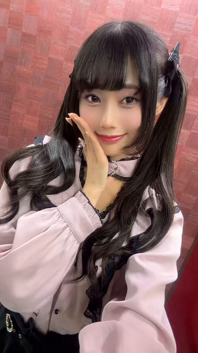 「咲川ひなの かわいいは「秋分の日」にあり！」ゲストでお邪魔しました！
ご参加いただいた皆様ありがとうございます対決、ご褒美ゲット企画、エチュード、楽しくてもう私は可愛いどころか大暴走で、咲川ひなのはやはり最強にかわいい。自慢の友達。素敵なお洋服貸して頂きました！ #咲かわいい