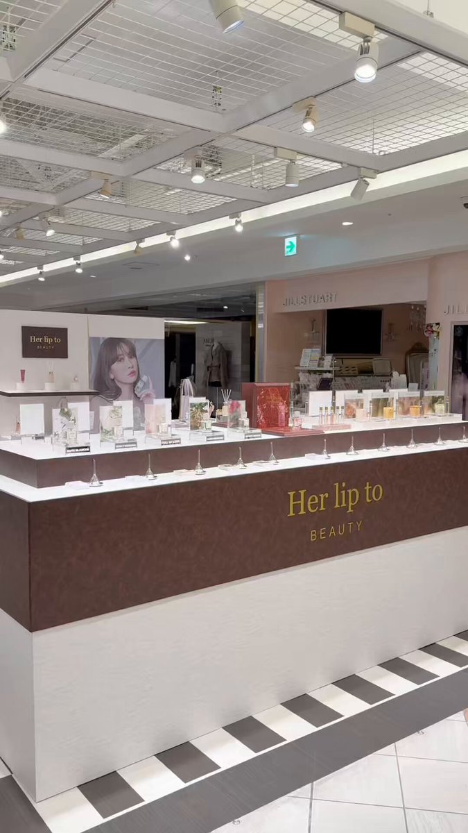 her lip to 新品未着用 3/30(日)発売の新作をご紹介しました🩵