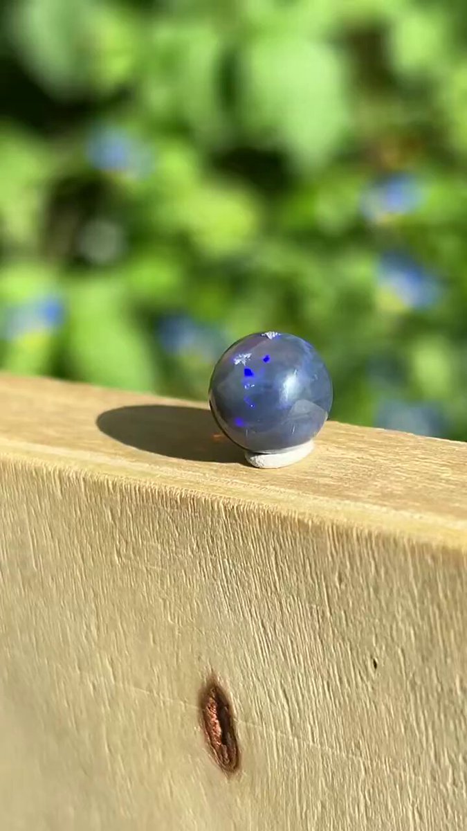 ブラックオパール