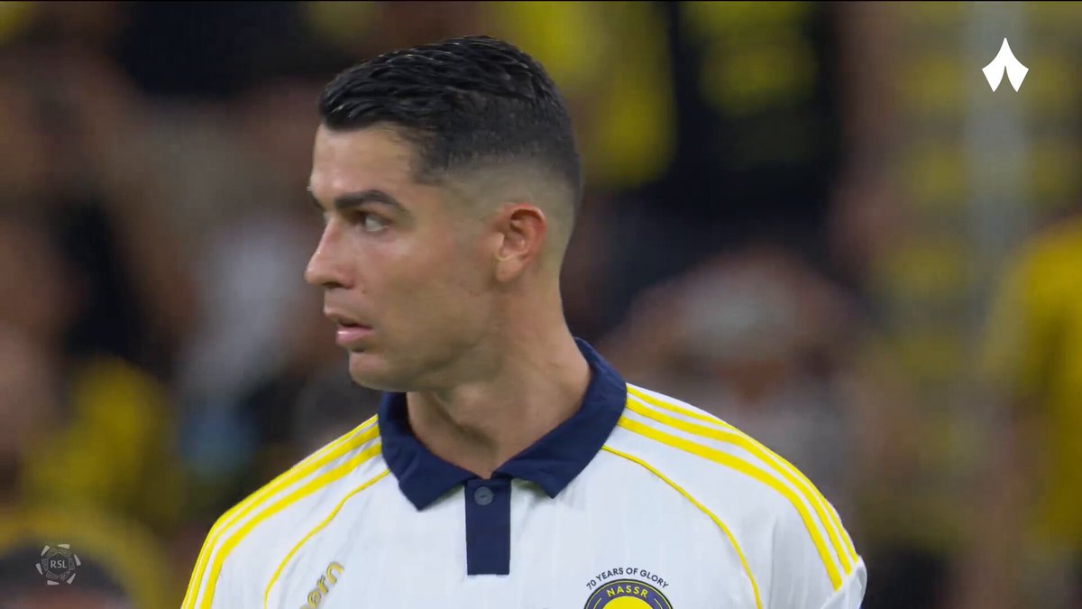 بداية الشوط الثاني الاتحاد النصر دوري روشن 