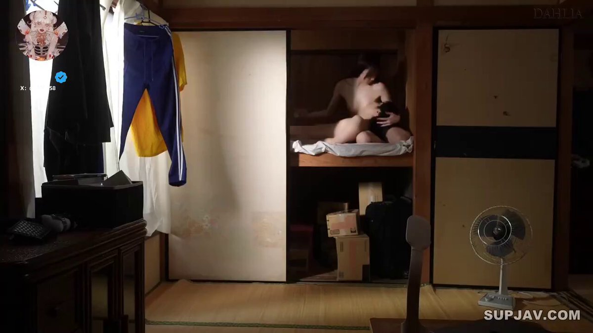 Qiz dostim analingus bilan shugullanadi