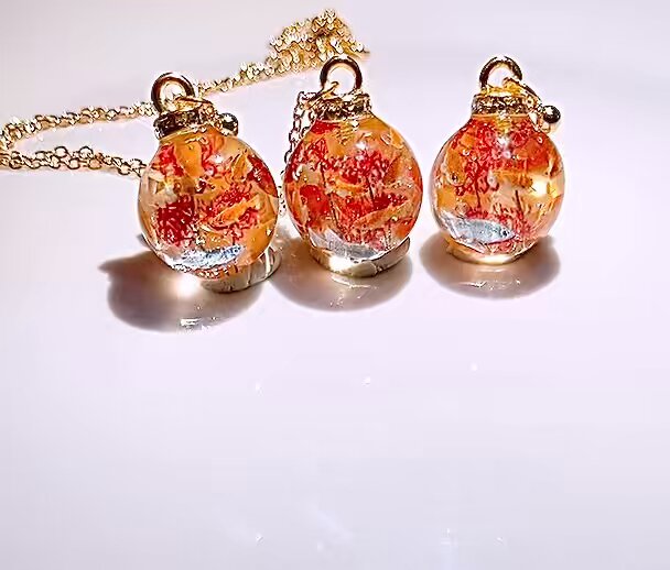 No.1222ハンドメイド☆マトリカリアクリスタルベア☆フラワーレジンネックレス 550b1699cc3c275825d8e8b64d0ff9