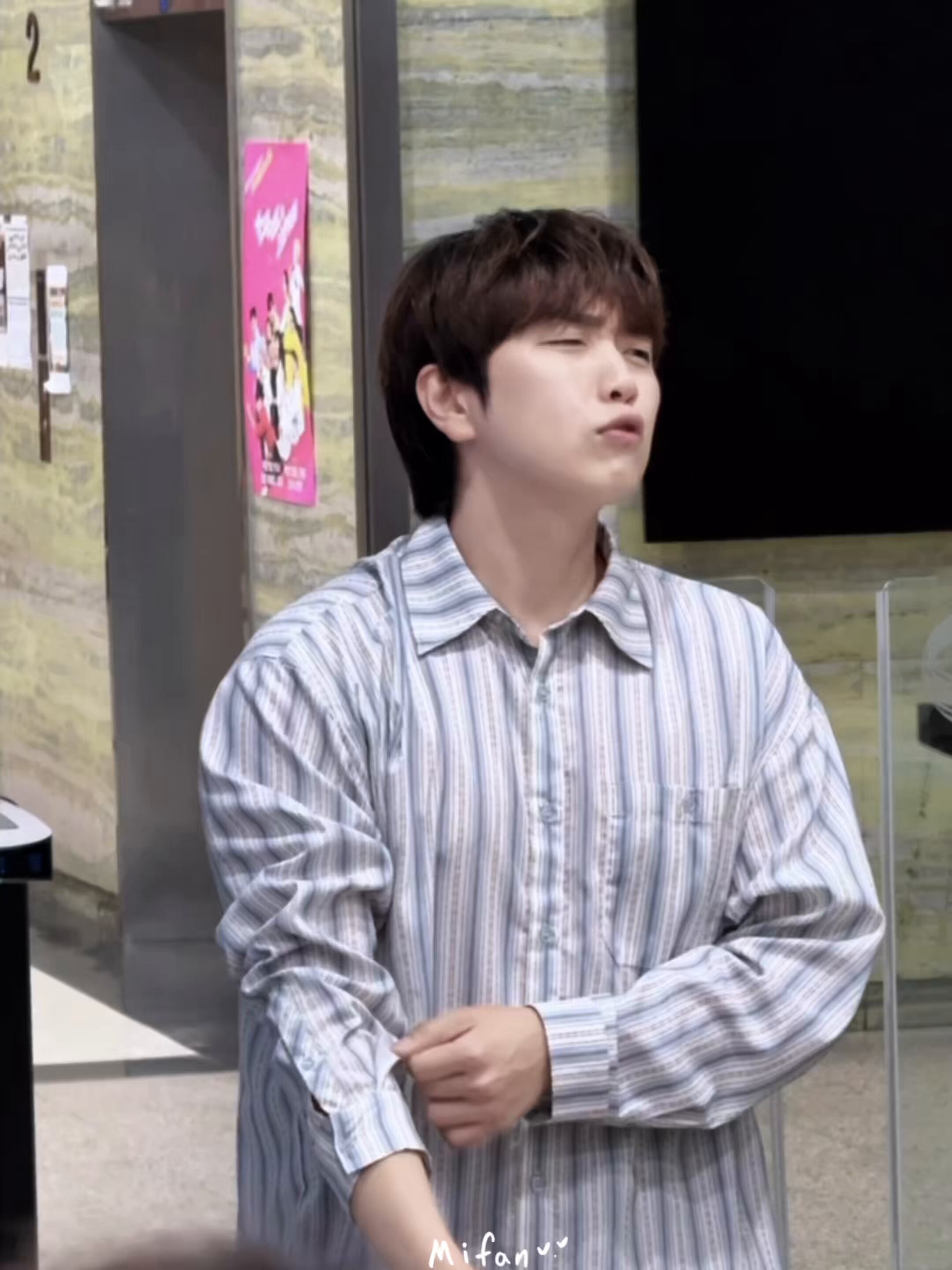 B1A4 サンドゥル SANDEUL チェキ B1A4 サンドゥル SANDEUL チェキ 写真】サンドゥル（B1A4）ソロ