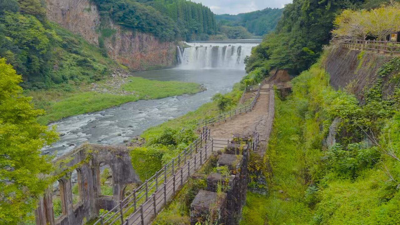 油彩 乗政大滝 image-35-768x512.jpeg