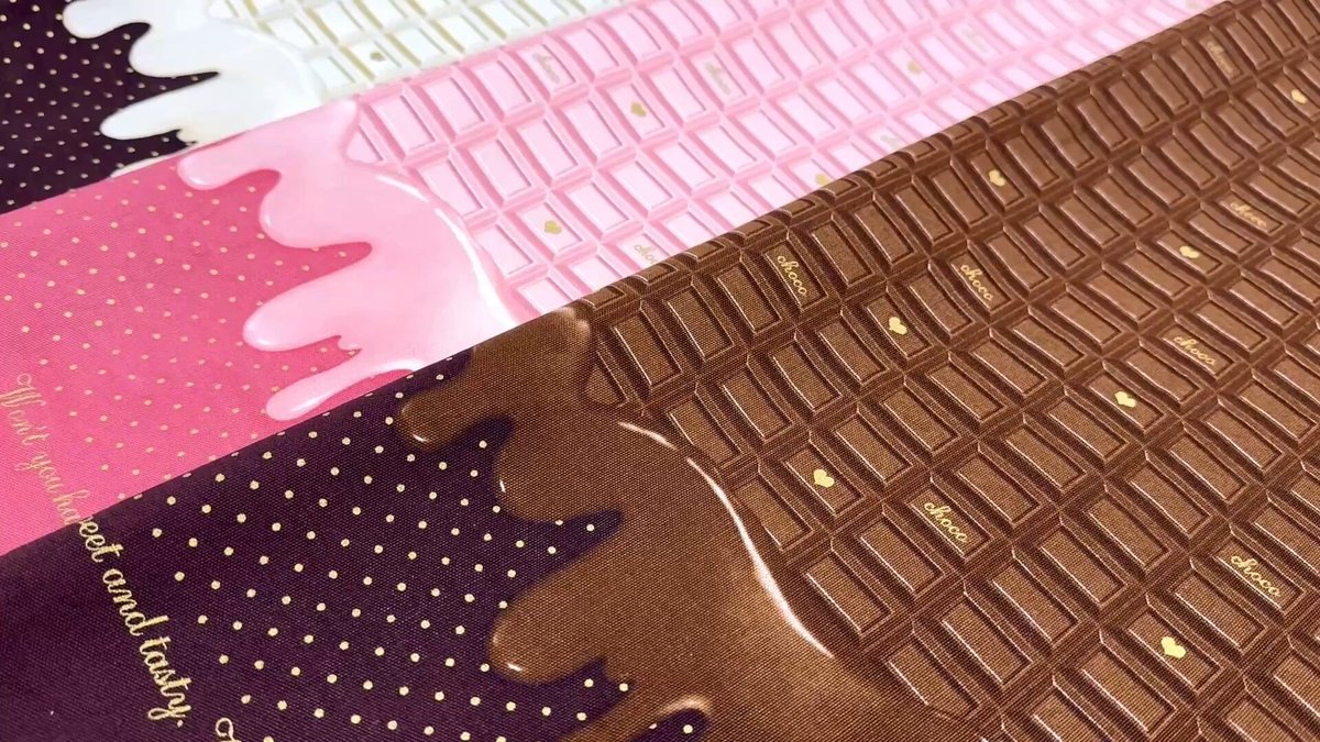 さおり＊様】フェイクスイーツ◇菫ブーケ飾♬ハート型♡パリパリ苺の