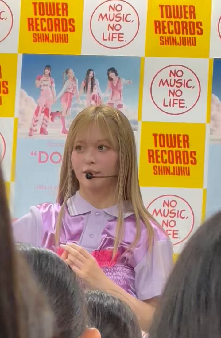 momoさんの笑顔 TWICEのMOMOさん】SPUR4月号未掲載カット＆スペシャル動画を