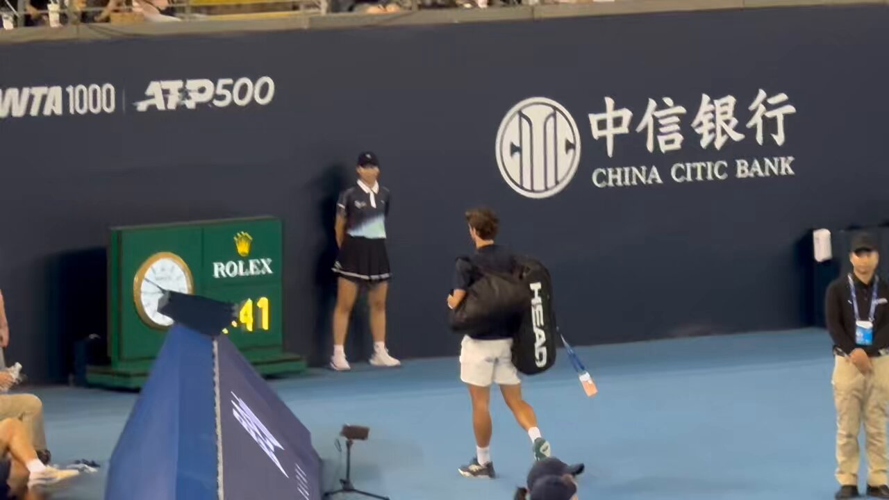 なおきページ New Balance 327 