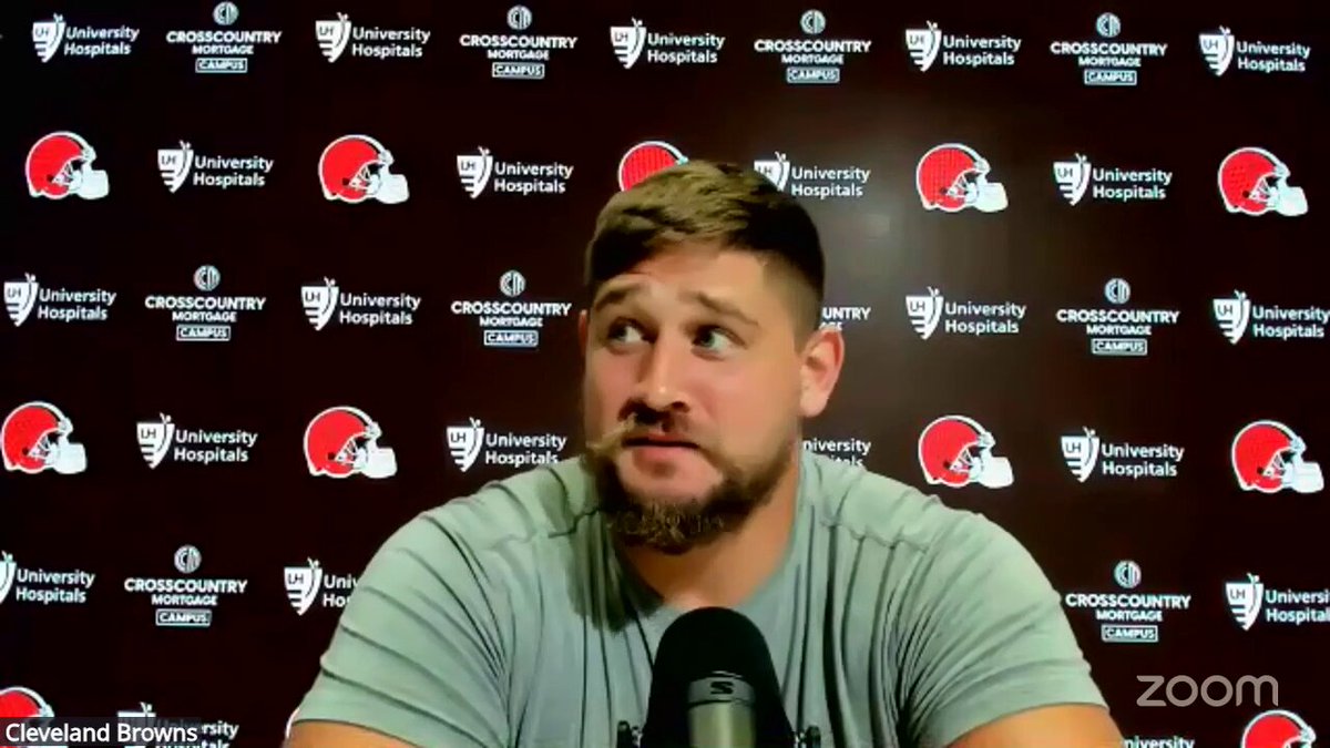 Wyatt Teller didn't know it was his 100th NFL start 😅 