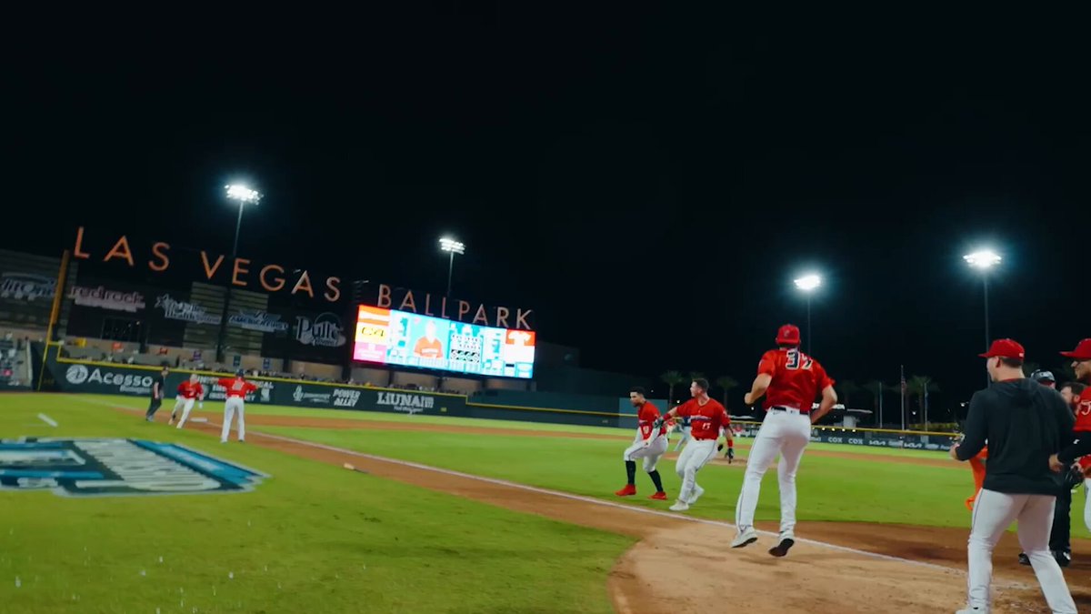 Absolute SCENES for the Marlins Triple-A squad 👏  
