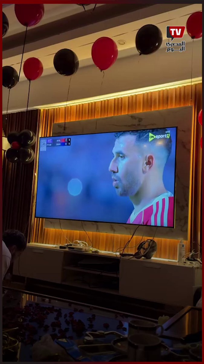 فرحة هيستيرية من إمام عاشور لحظة أهداف الأهلي والفوز على الزمالك في قمة الدوري 