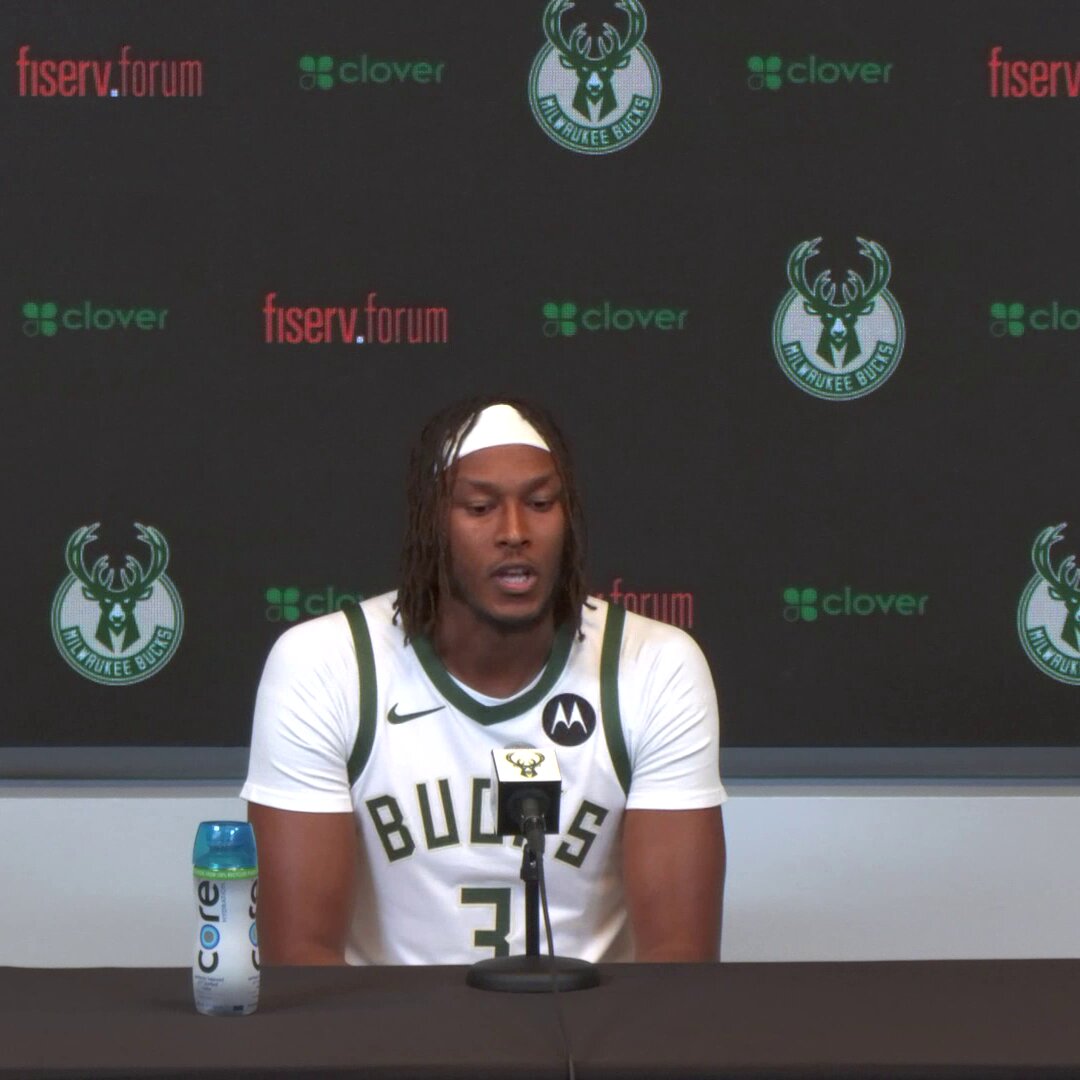 Myles Turner 🤝 Milwaukee

The big man is already feeling the love from Bucks fans! 