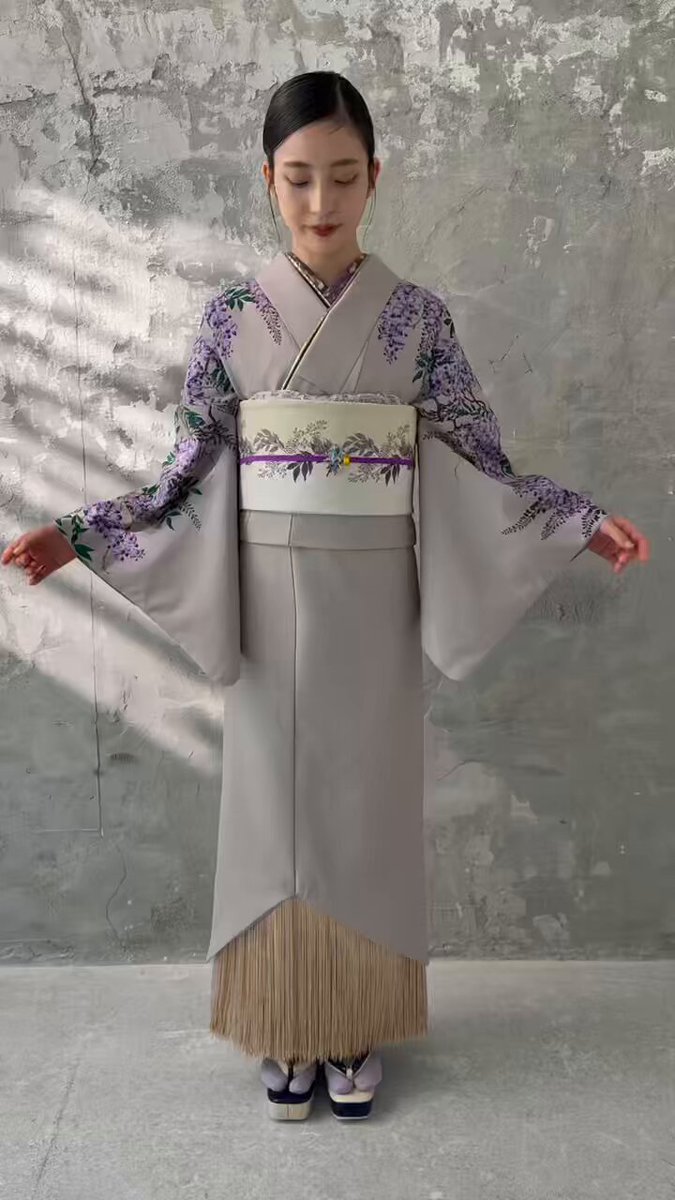 【美品】ふりふ浴衣 浴衣単品「 ガーデンカメリア 」(FREE ブラック): ふりふ