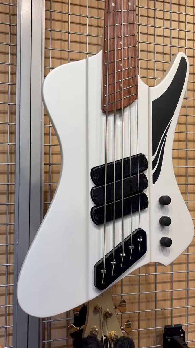 DINGWALL 5弦エレキベース ホワイト DINGWALL / NG-3 5-strings Ducati Matte Pearl White 5弦エレキ