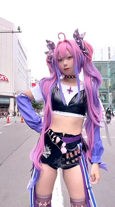 Twitterのコスプレ動画1
