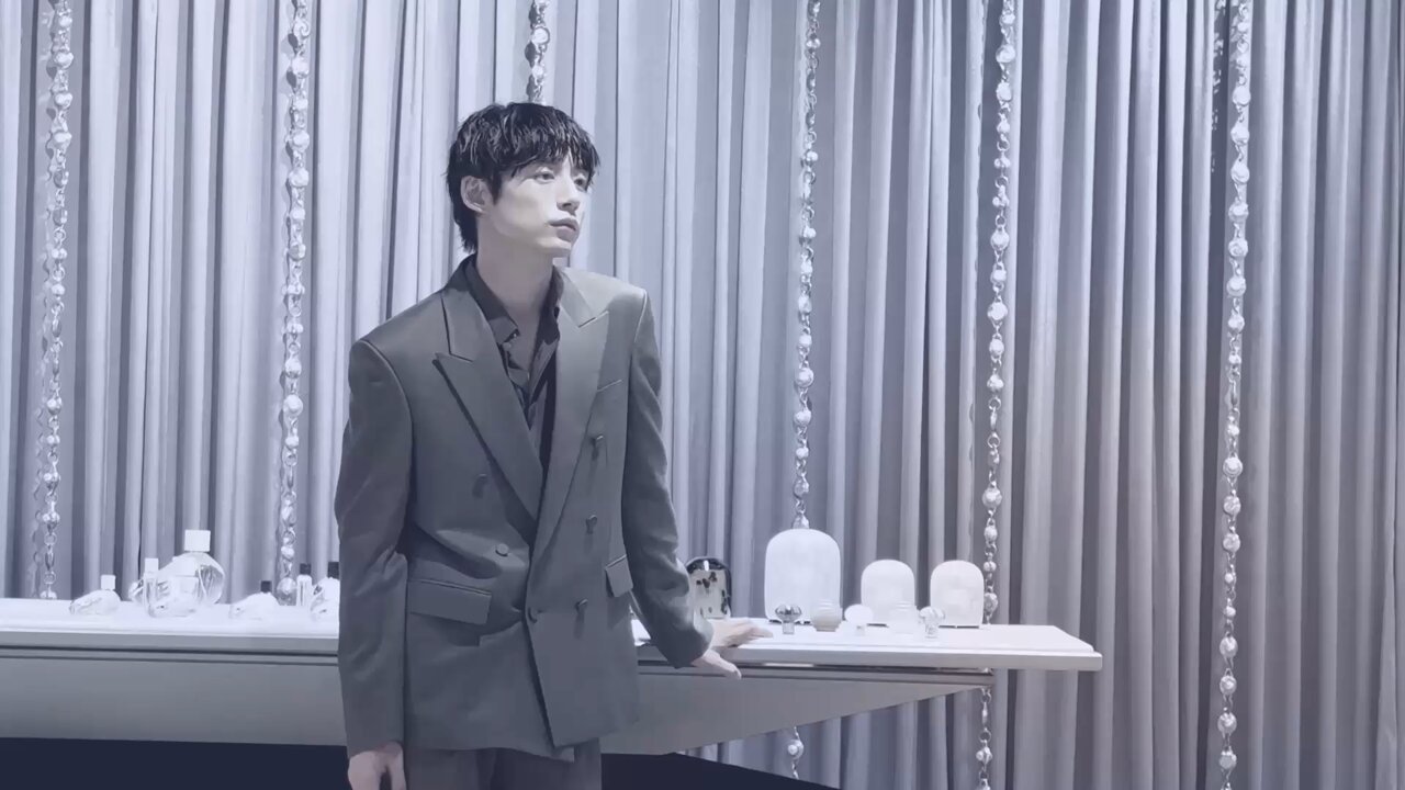 坂口健太郎公式アプリ「info.s」 (@infos_official) / X