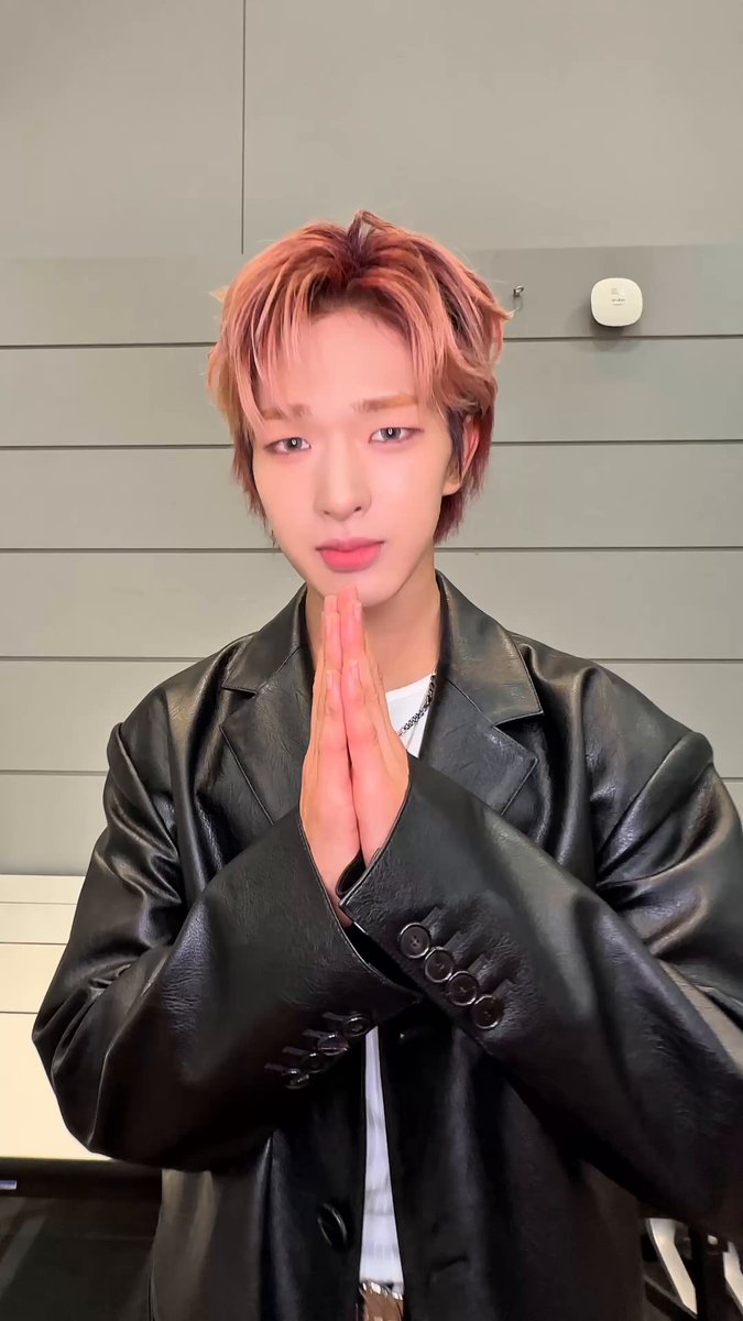 ユリ⭐︎様 GUCCI(グッチ) リウェブレザースニーカー786186 786186 ホワイト