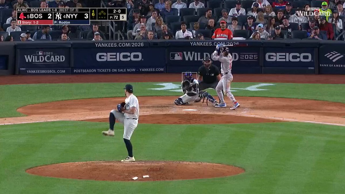BOSTON TIES IT UP AGAIN! 🔥

Trevor Story has driven in all three runs for the Sox!

(via @MLB)
