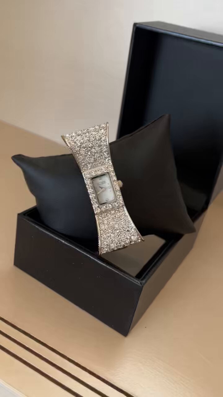 ❤️希少❣️新品❣️未使用❣️ダッフィー　腕時計❤️ えみり🩷三度目の結婚10年目💍 on X: 