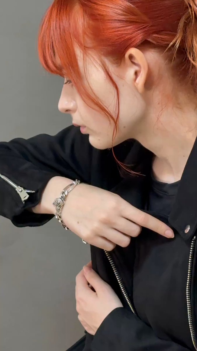 アルテミスクラシック 2021Collection波を連想させるスクロールが繊細で美しいデザイン ArtemisClassic ポセイドンリ アルテミスクラシック 2021Collection波を連想させるスクロールが繊細