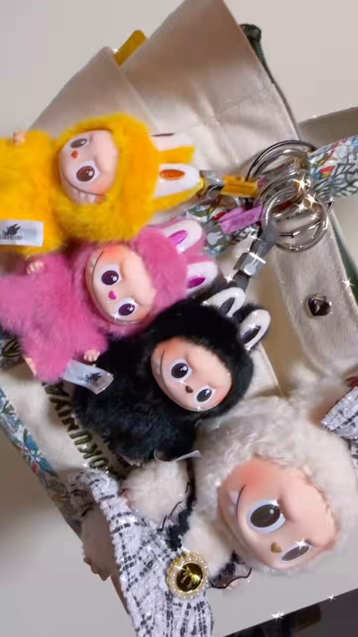 ゲリラ❗️今日だけ値下げ‼️ラブブ エビフライ ゲリラ❗️今日だけ値下げ‼️ラブブ エビフライ とんとんの