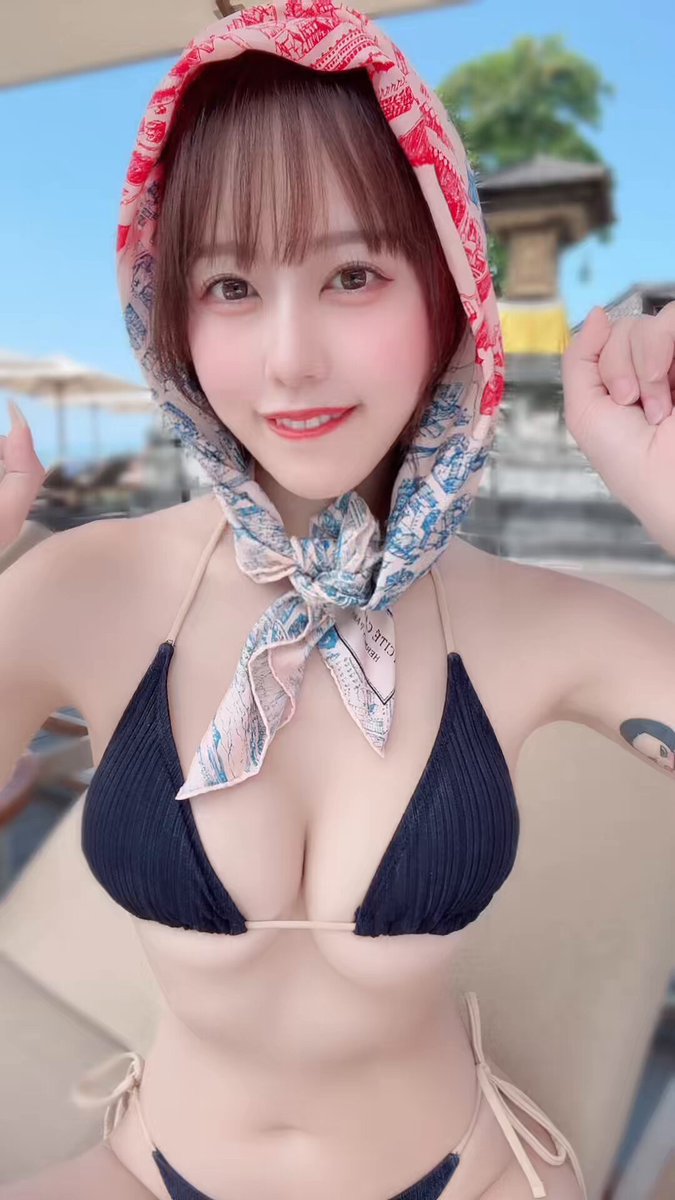 Video oleh @mina_pochico