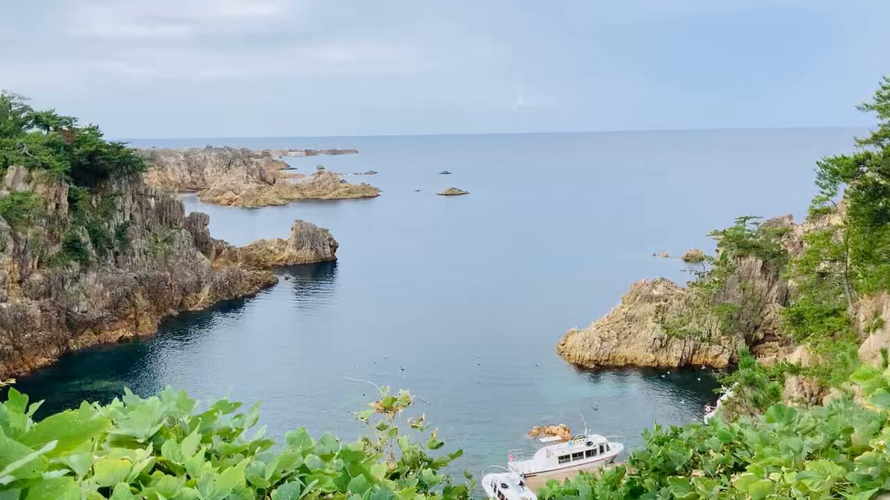 空から見る日本の海岸線と港湾 VOL.2 相模湾西部　大磯港〜石廊埼 空から見る日本の海岸線と港湾 VOL.2 相模湾西部 大磯港〜