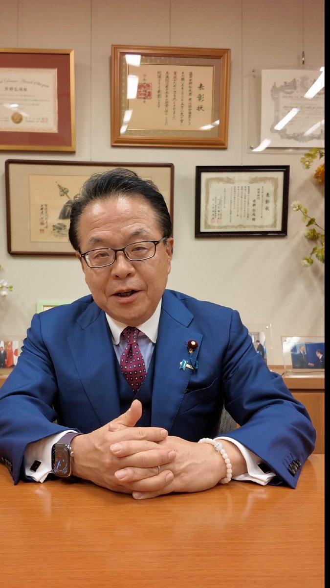 仕事から帰ってコツコツと…　性能とビジュアルにこだわりました(^o^)/ スマート押し出しで選択した面を法線方向に押し出したい - 3ds