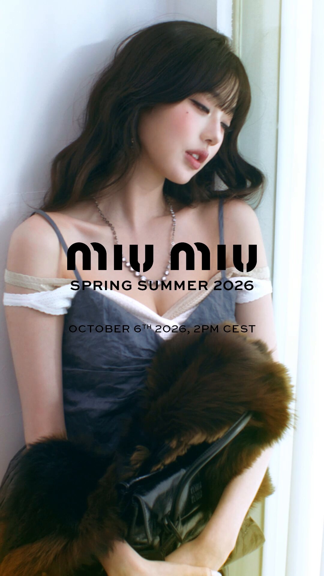 【ワンホンちゃんにも人気⭐︎】miumiu デニムジャケット ネイビー デニム フーディージャケット | Miu Miu