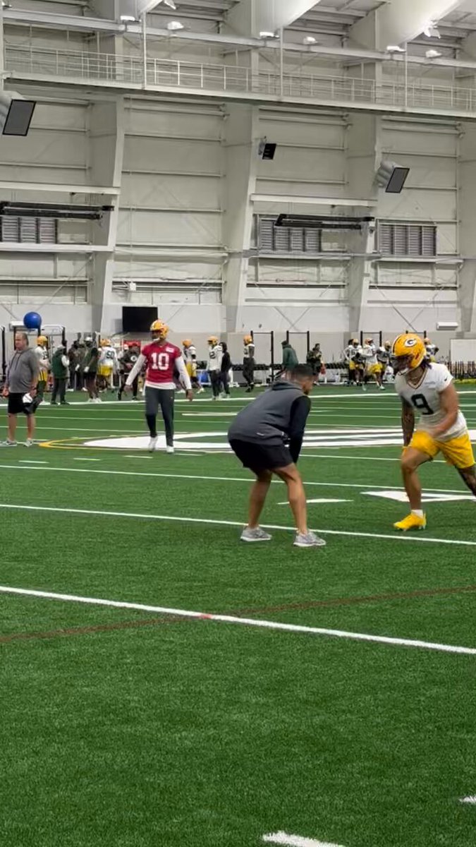 WR Christian Watson, 274 days after tearing his ACL, returned for Monday’s practice in the Hutson Center. PUP window opened.

Starting OL Zach Tom & Aaron Banks also back at practice. 

GB opened window on OL Jacob Monk (IR/hamstring).

Only DNPs: Devonte Wyatt & Anthony Belton 