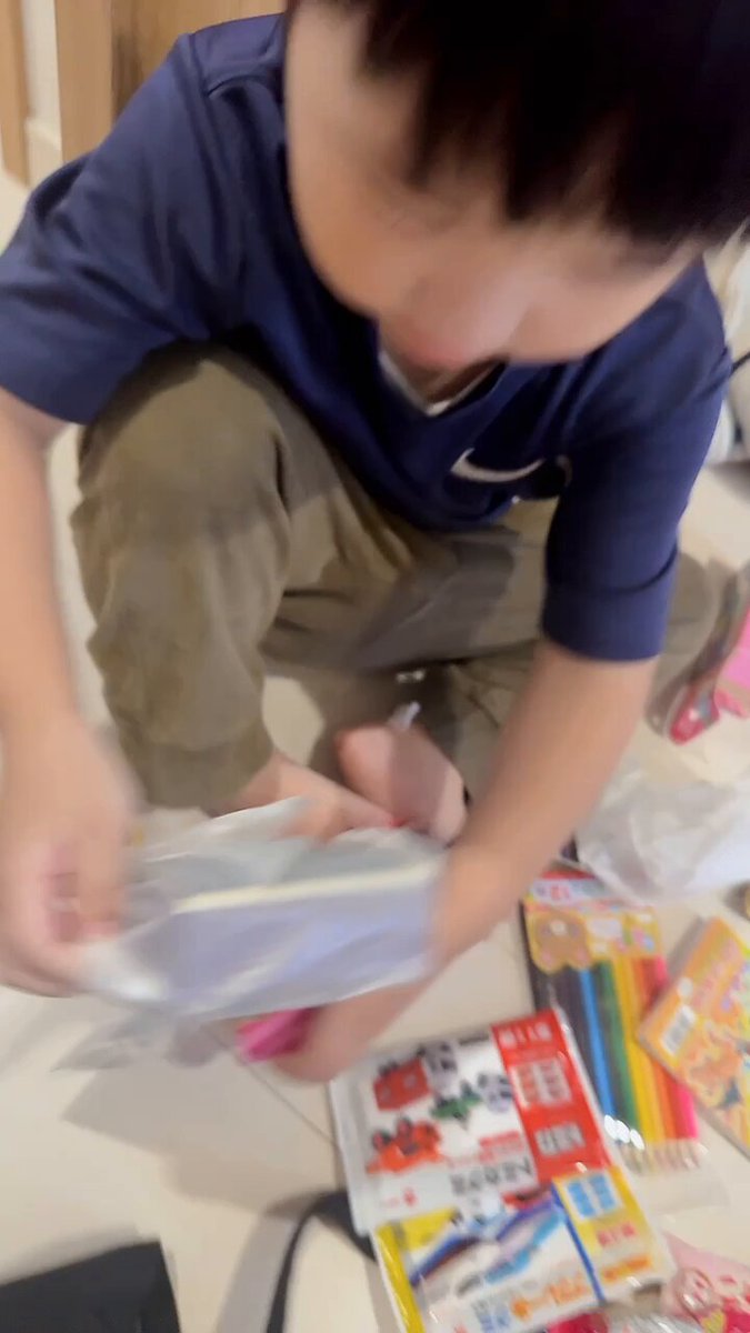 ⑥アメリカで購入　BTS日本未発売ハッピーセット　2体セット　レア ハッピーセット買い – търсене / X