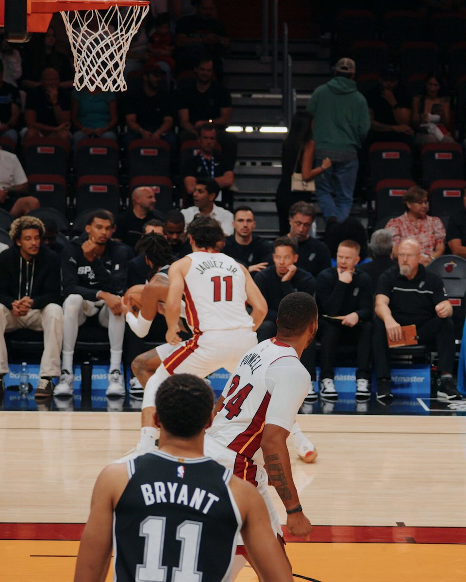 watch him work 👀 