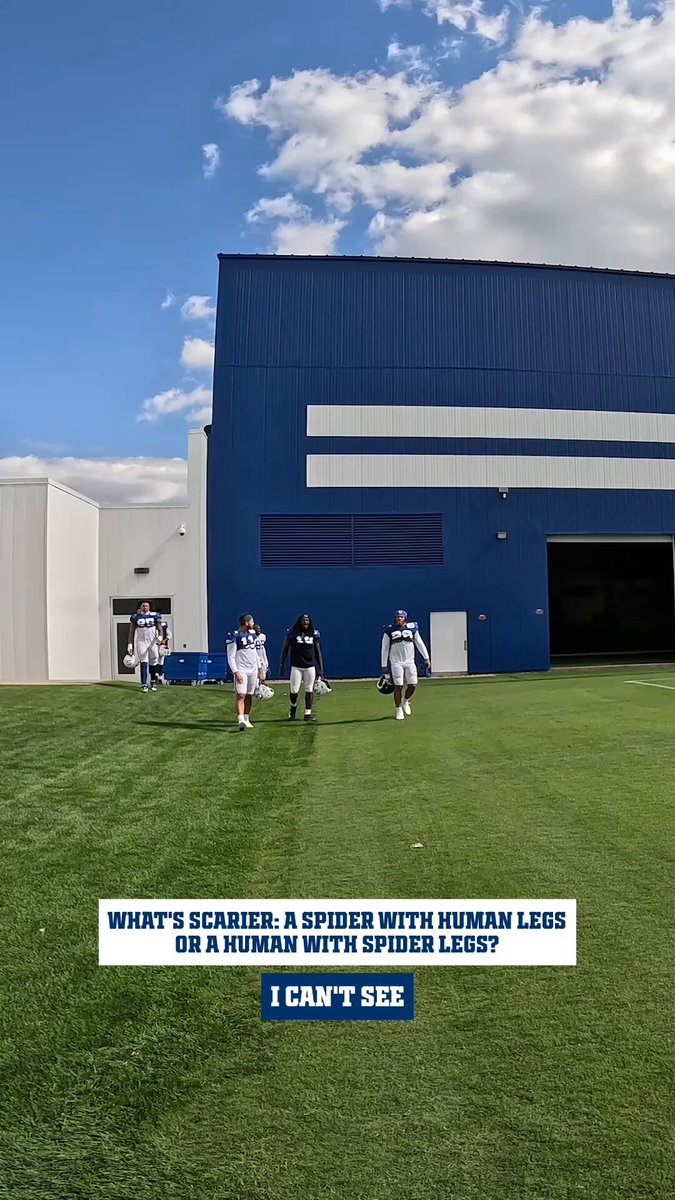 it's spooky season.🕷️ 