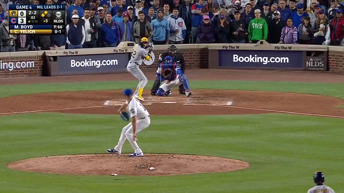 Matthew Boyd gets a standing ovation after a strong outing at Wrigley Field 🐻 