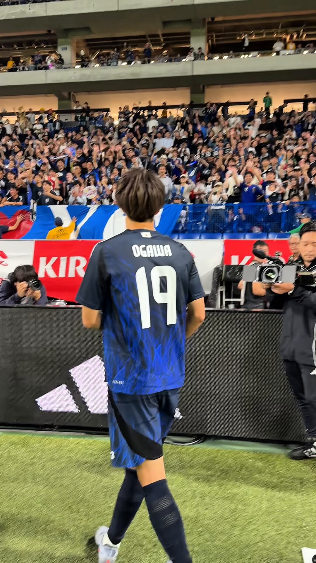 南野拓実　日本代表　サインボール 南野拓実選手のサイン入りカタールW杯日本代表ドイツ戦