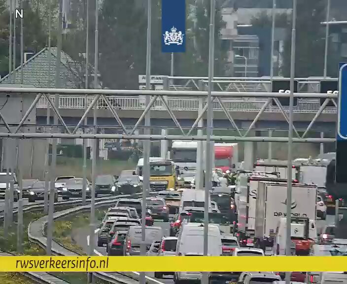 Ongeval met drie voertuigen op A2 bij Zaltbommel