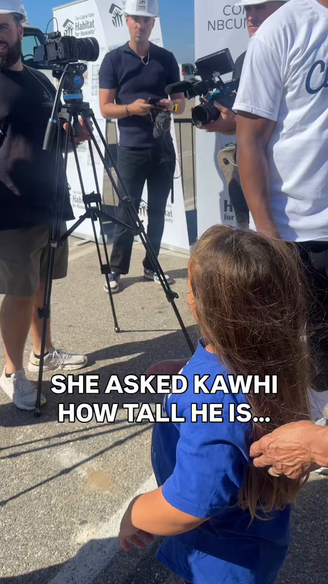 “I’m 6’7” - Kawhi 🤣🖐🏾 