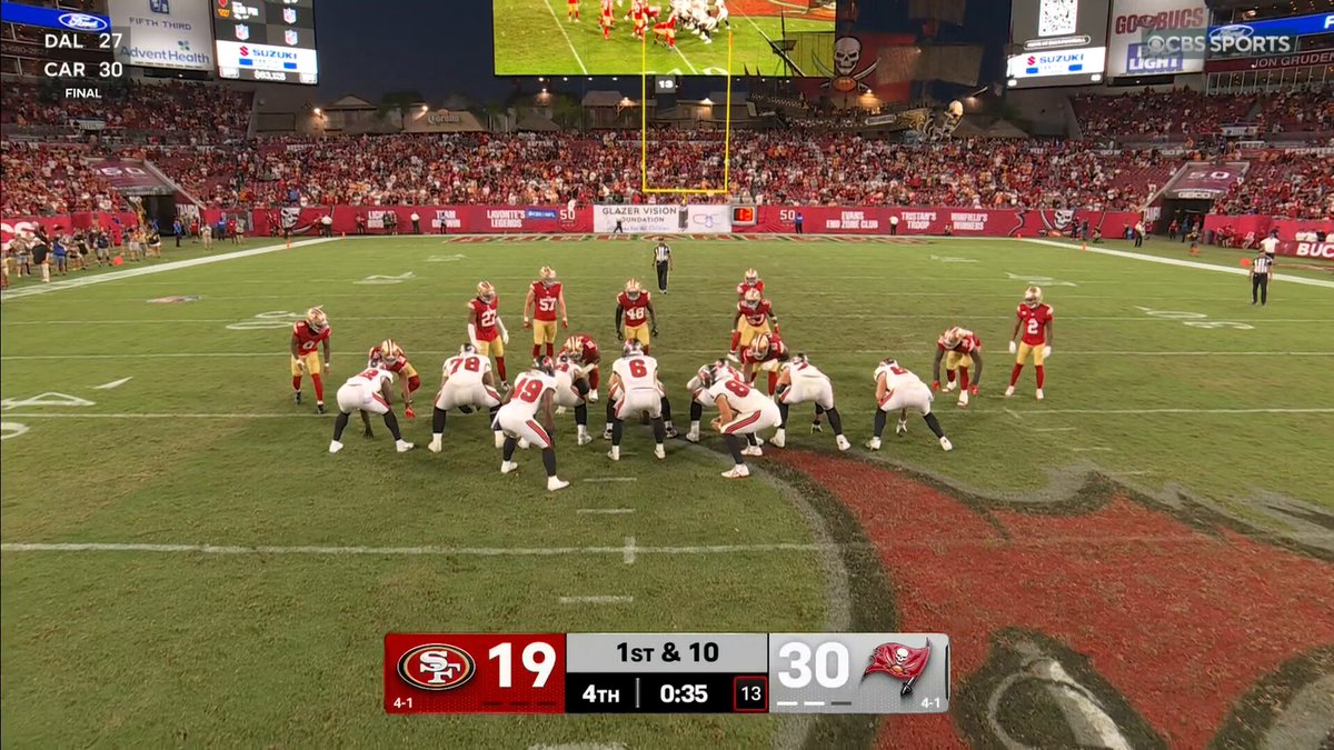 Our favorite formation ♥️

📺: #SFvsTB on CBS 
