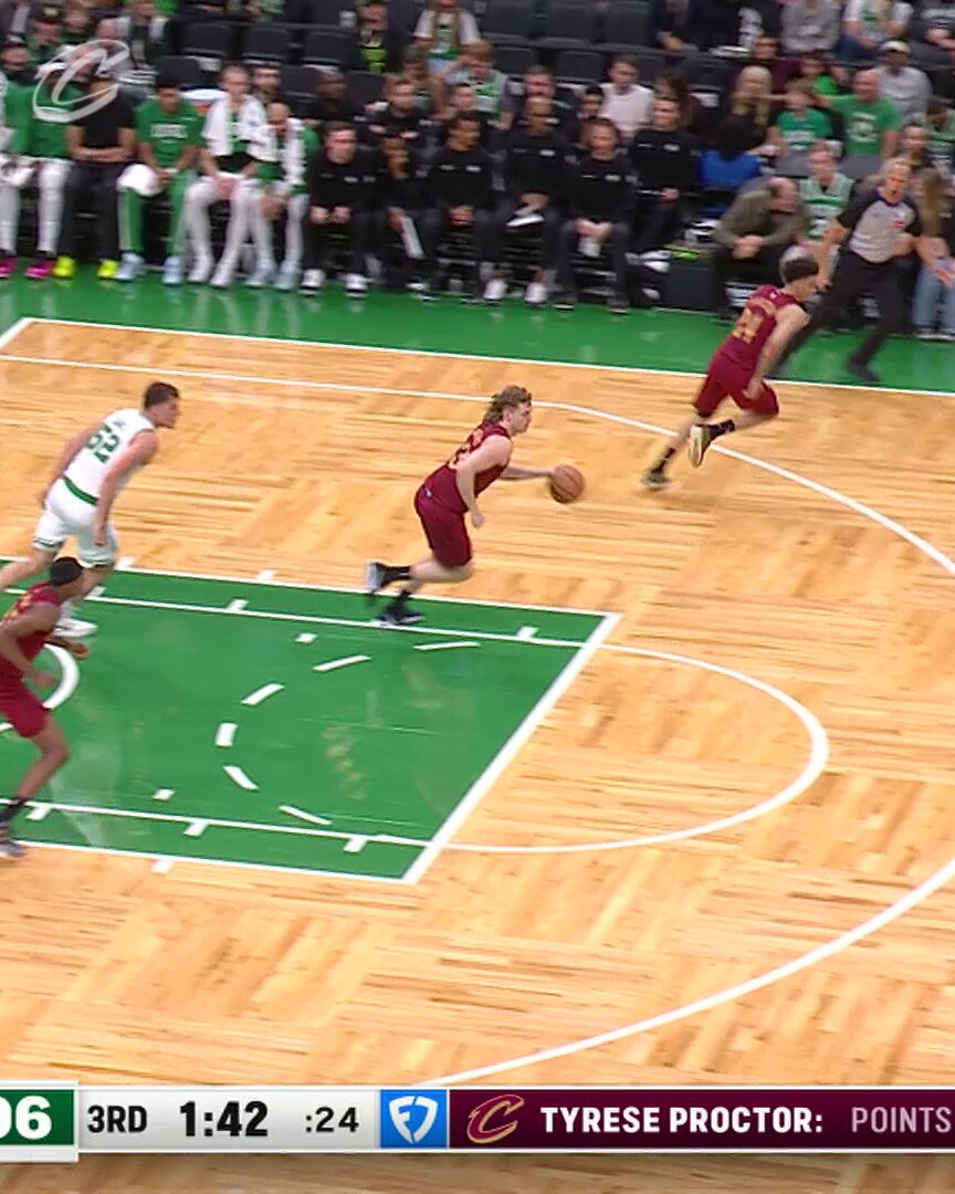 An alley-oop from Luke! 

@ChargeCLE | #LetEmKnow 