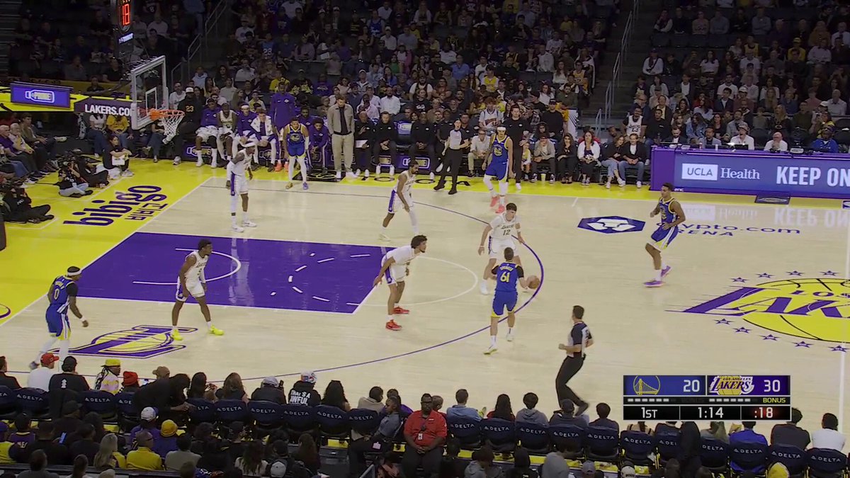 Pretty basketball on display 👏

Gui Santos to Will Richard to Trayce Jackson-Davis. 