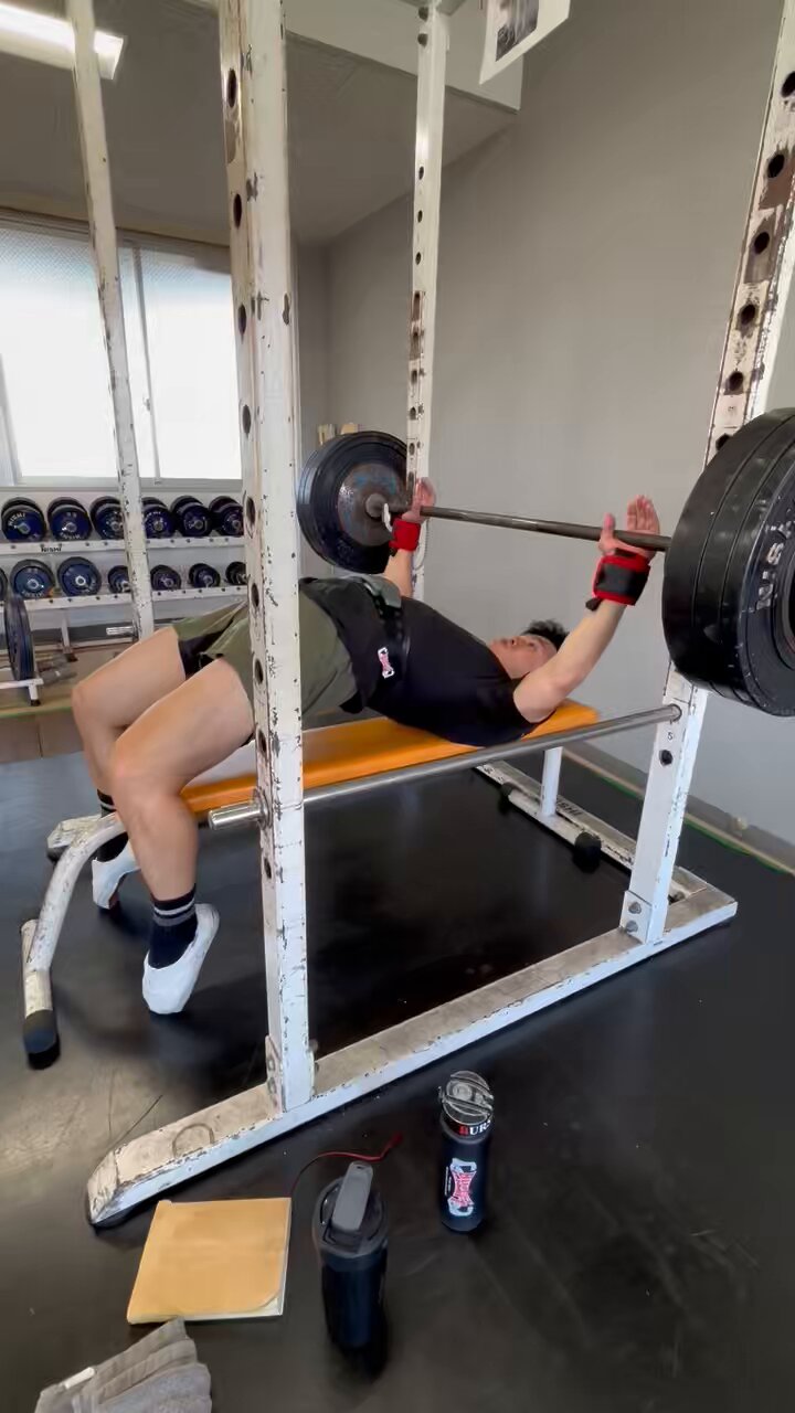 ベンチプレス - Search / X