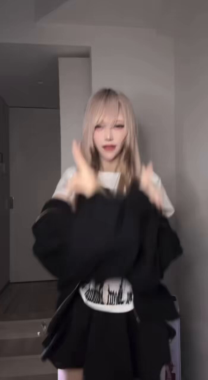 ︎ ︎ ︎ ︎は (@haku3_) / X