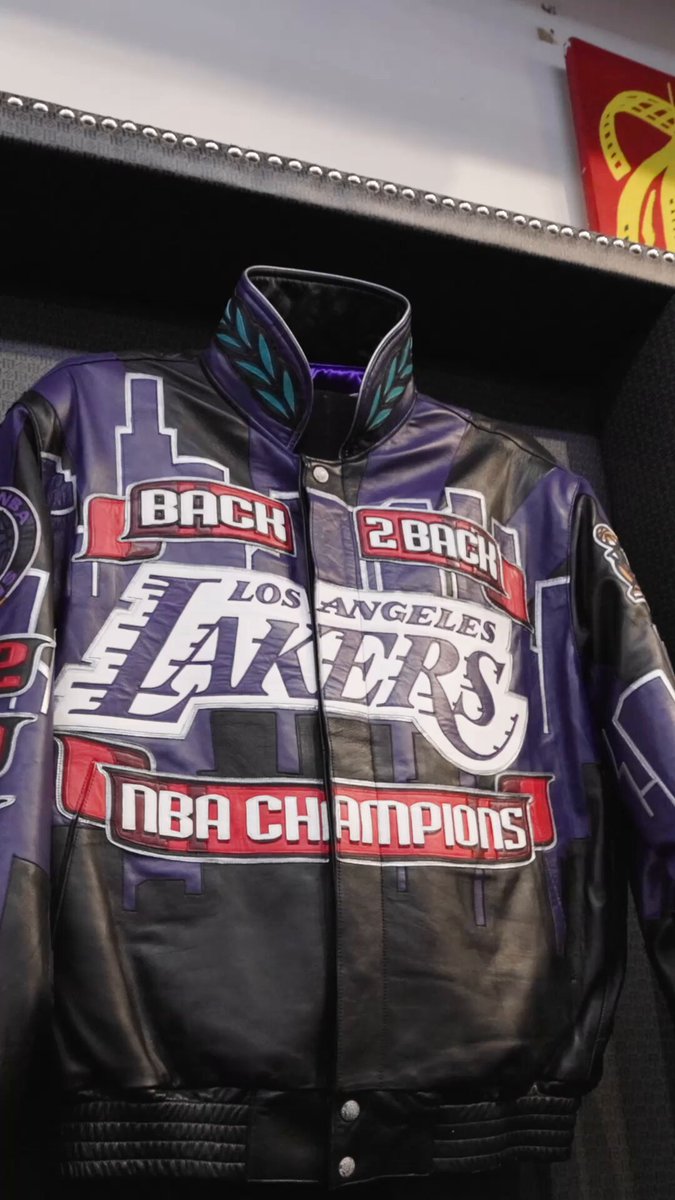 Every jacket tells a story & marks a moment. Jeff Hamilton's got a Lakers heart 💜 