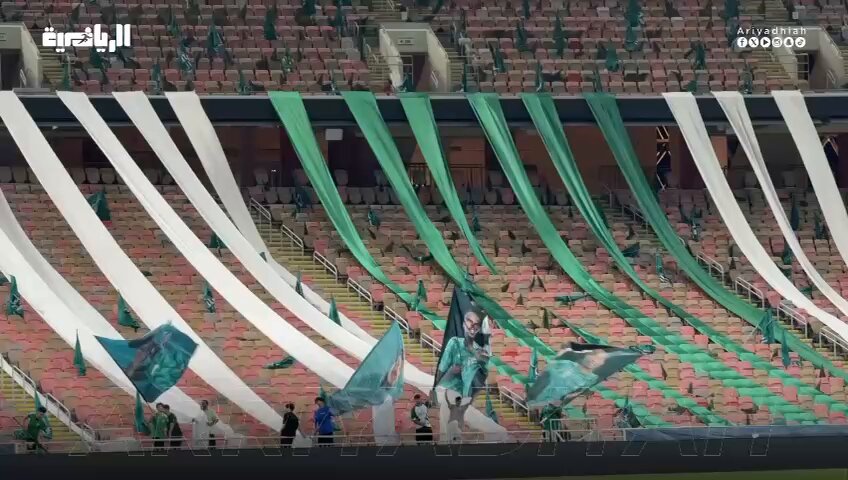 مدرجات ملعب مدينة الملك عبدالله الرياضية تتوشح بالأعلام والألوان الخضراء والبيضاء تأهبا لمواجهة العراق غدا في الملحق الآسيوي #السعودية_العراق 
