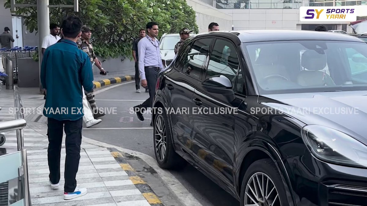 VIRAT KOHLI HAS ARRIVED IN Picture