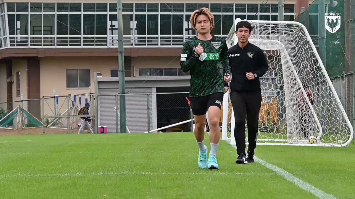 Scenes✌ 本日のヴェルディグラウンドでは、ジョギングをする #山見大