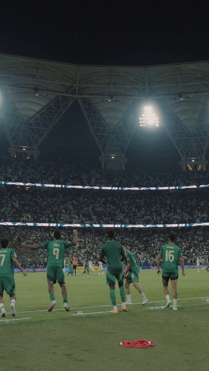 فيديو | هنا السعودي هنا ... فرحة لاعبي المنتخب السعودي بالتأهل إلى نهائيات كأس العالم 2026. #الاخضر_الي_كاس_العالم_2026 