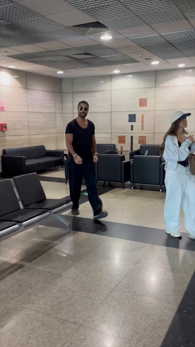 كاميرا ET بالعربي ترافق النجوم محمود حميدة، إلهام شاهين، هاني رمزي، نور النبوي، خالد سليم، كريم فهمي وزوجته، حسن الرداد، روجينا، شريف منير، مايان السيد، إيناس الدغيدي وزوجها، هالة صدقي، بسنت شوقي، صدقي صخر، ميس حمدان ومي سليم، خلال توجههم إلى الجونة للمشاركة في فعاليات مهرجان الجونة السينمائي ، الذي ينطلق غدًا 