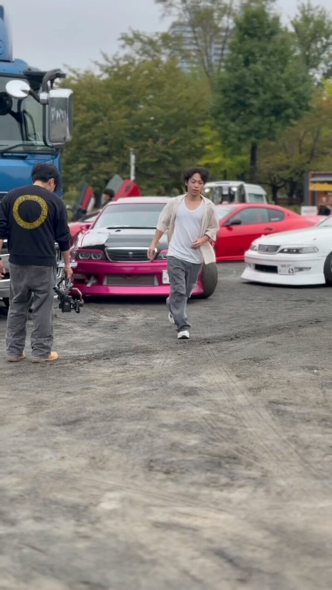 もも⭐︎ 歌え！？照らせ！モノノフのスタンドマイク型ペンライト