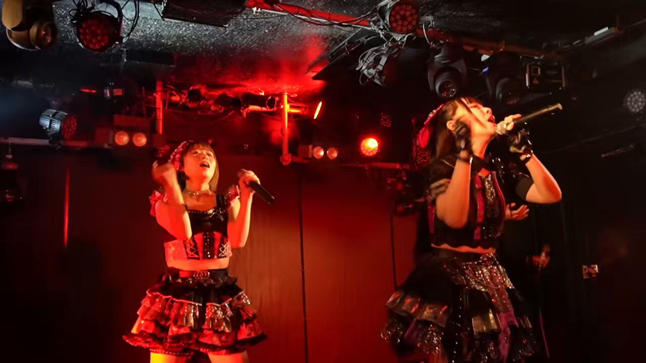 あかねページ Amazon.co.jp: 推しの子 B2タペストリー 黒川あかね TPAN-O002