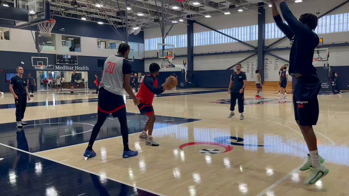 Here's a look at Bilal Coulibaly and Alex Sarr launching 3-pointers after practice today. Coulibaly clearly has made progress in his recovery from ligament surgery on his right thumb. 